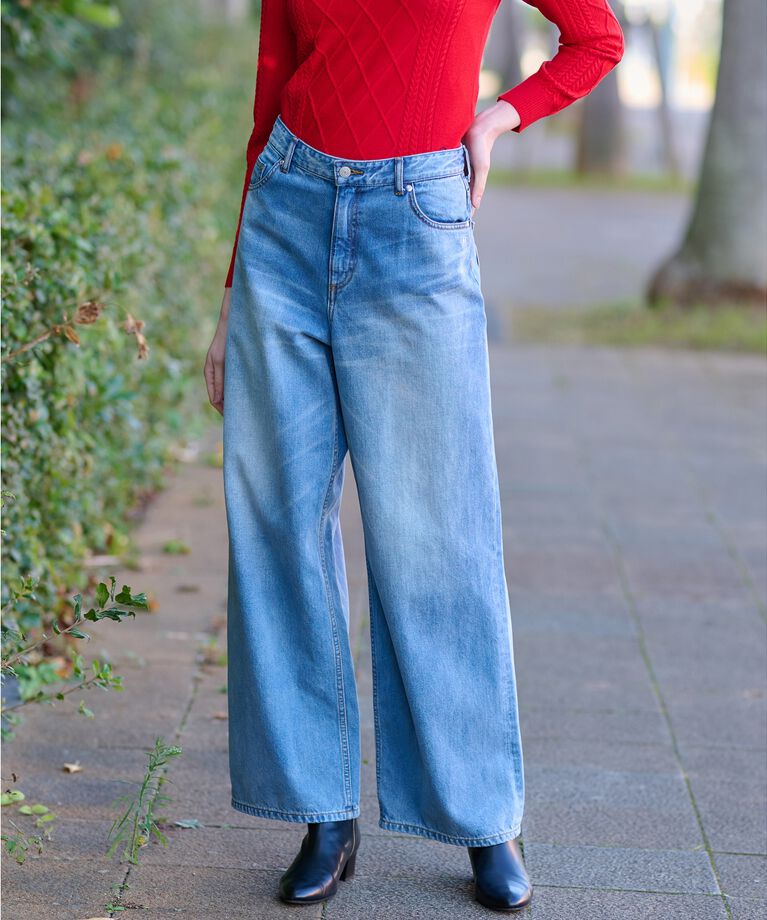 DRESSTERIOR「【大人百花春号掲載 モデル美香さん着用】ヴィンテージ加工ワイドデニムパンツ」|デニム|