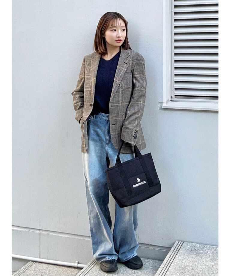 DRESSTERIOR「【大人百花春号掲載 モデル美香さん着用】ヴィンテージ加工ワイドデニムパンツ」|デニム|