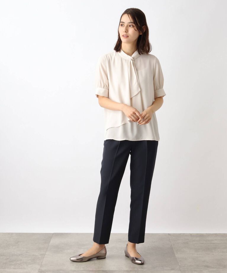 grove「【ふわっと心地よい足入れ】人気デザインが復活!やわここち（R）Vカットフラットパンプス」|パンプス|