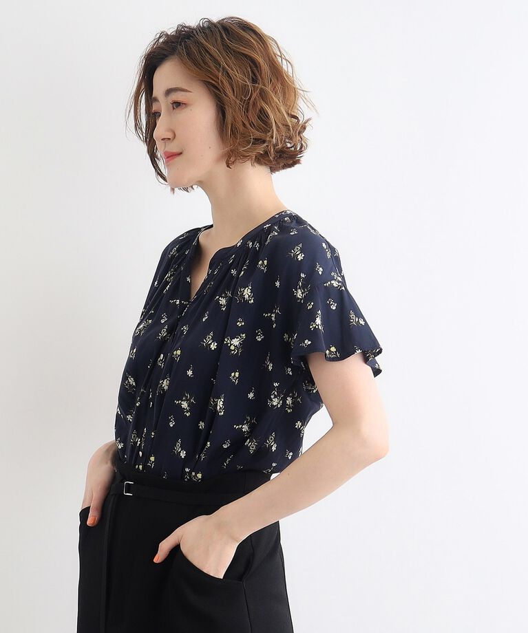 grove「＜ご自宅で洗える＞ヴィンテージサテンスキッパーブラウス」|シャツ・ブラウス|
