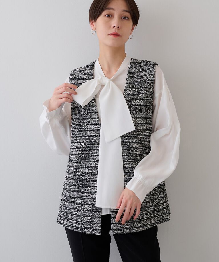 INDIVI「春SALE！【2点セット／UVケア】ツイードジレ＆ボウタイブラウス カセット服」|その他|ブラック(419)