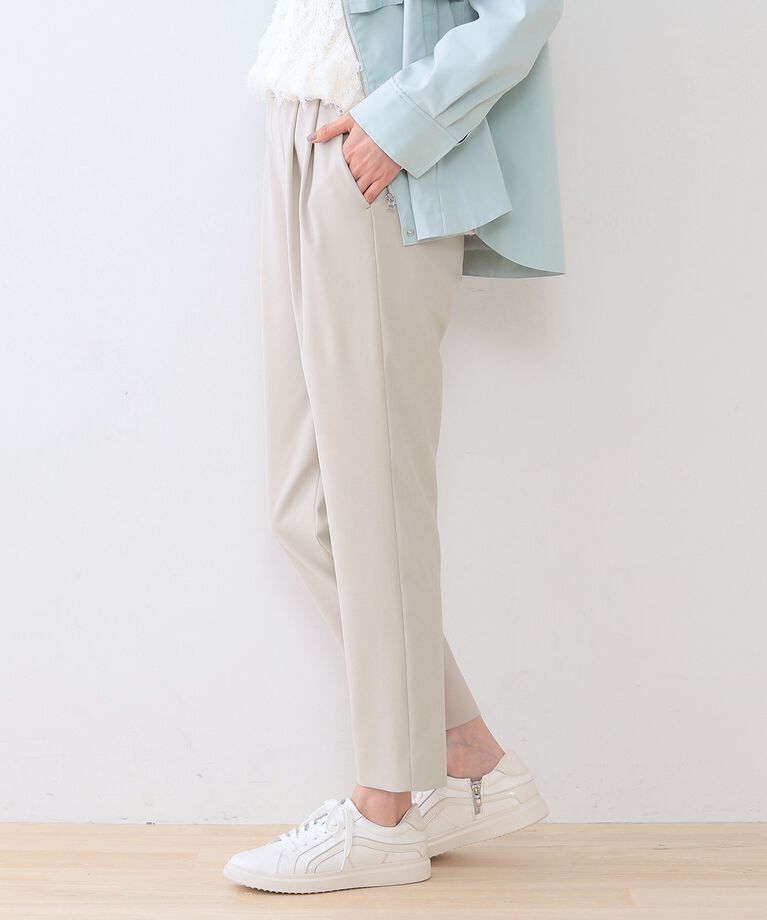 INDIVI「春SALE！【褒められパンツ】ストレッチ タックテーパードパンツ」|その他|