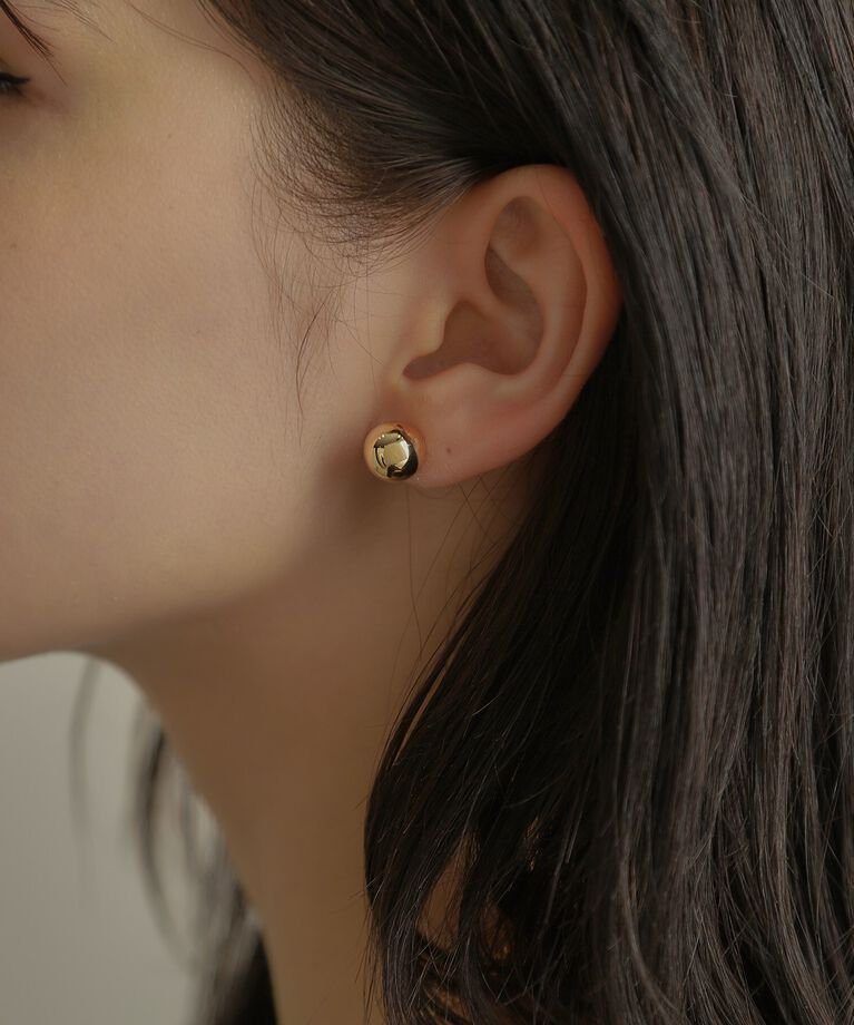 COCOSHNIK「K10中空ボール スタッドピアスL」|ピアス|
