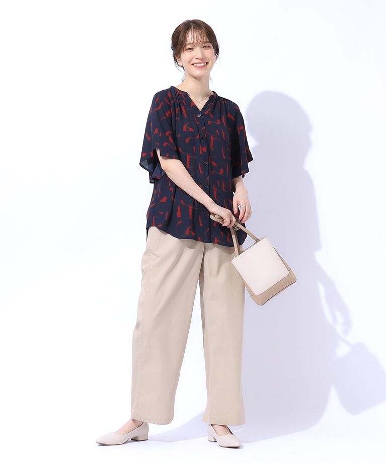 SHOO･LA･RUE「【高レビュー/洗える】シンプルコーデに彩りを プリント前あきブラウス」|シャツ・ブラウス|
