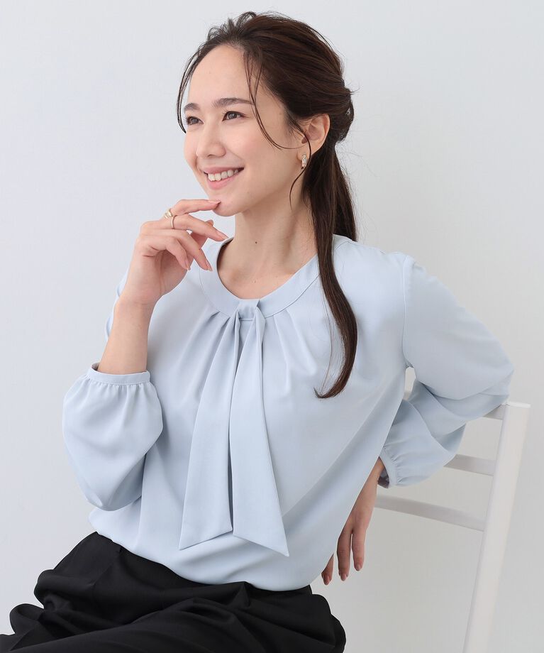 SHOO･LA･RUE「イージーケア ボウタイブラウス」|シャツ・ブラウス|サックスブルー(09
