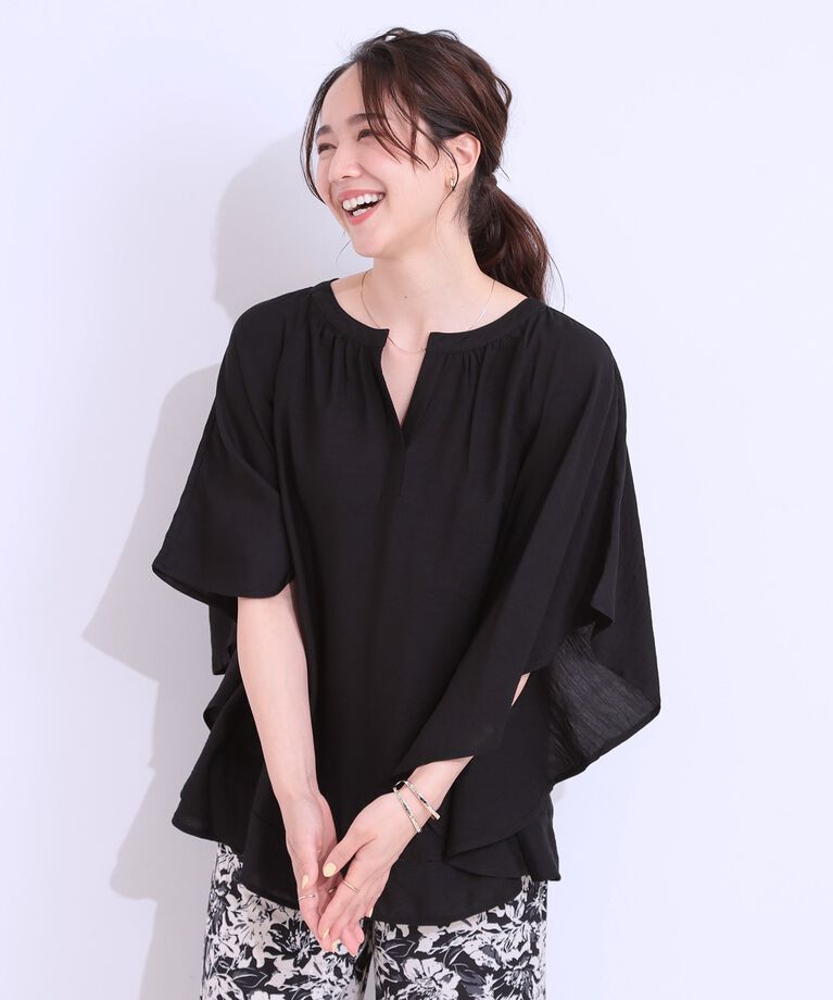 SHOO･LA･RUE「【洗える/S-LL/接触冷感】涼しく体型カバー お袖フレア ドレープブラウス」|シャツ・ブラウス|