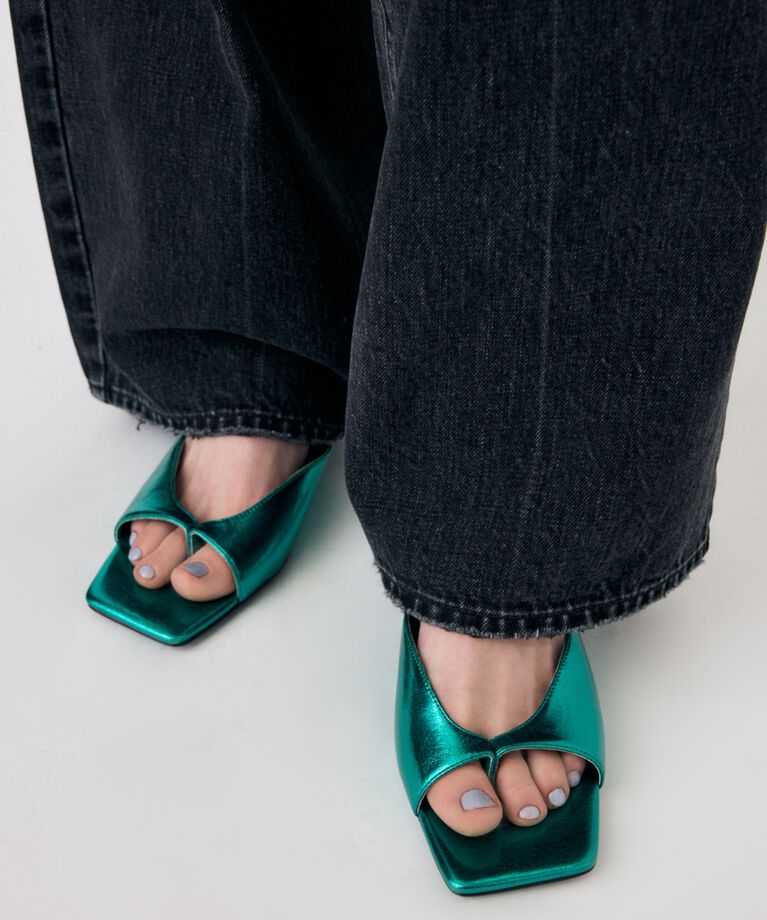 MOUSSY「SQUARE TOE THONG サンダル」|サンダル|