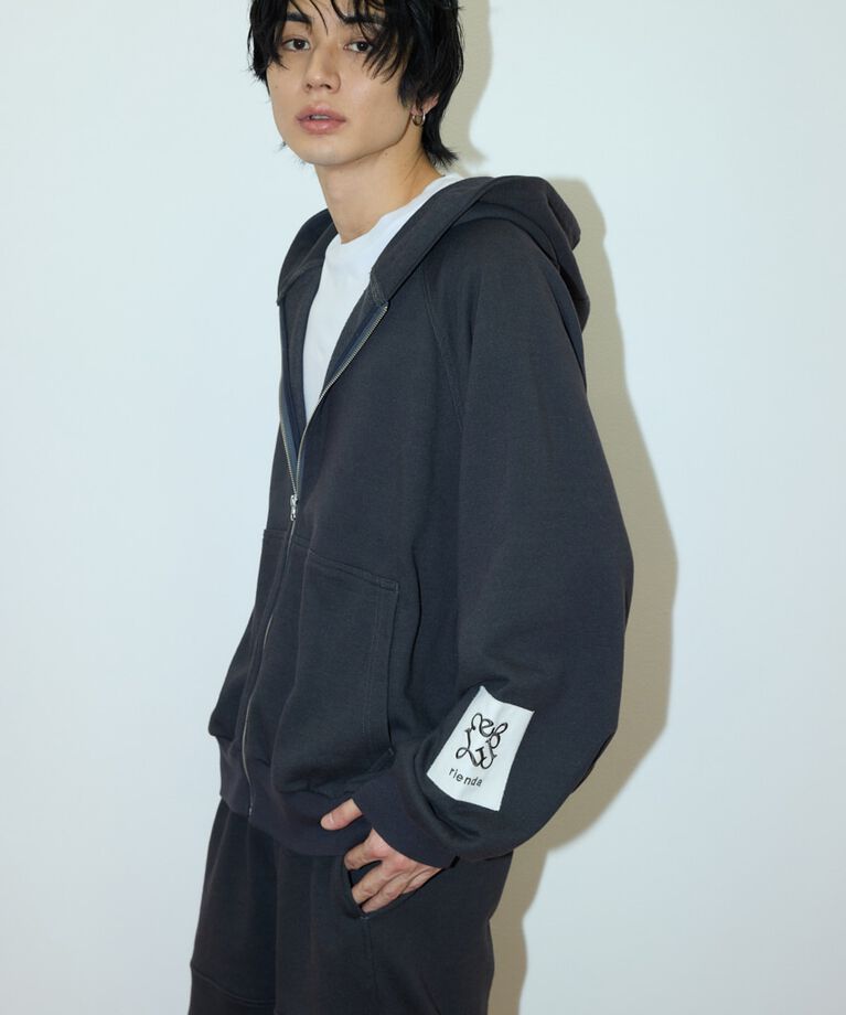 rienda「Rパッチ付きユニセックススウェットトップス」|Tシャツ・カットソー|