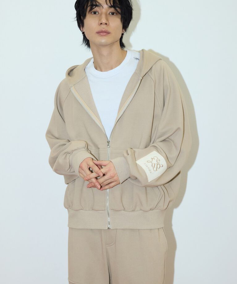 rienda「Rパッチ付きユニセックススウェットトップス」|Tシャツ・カットソー|