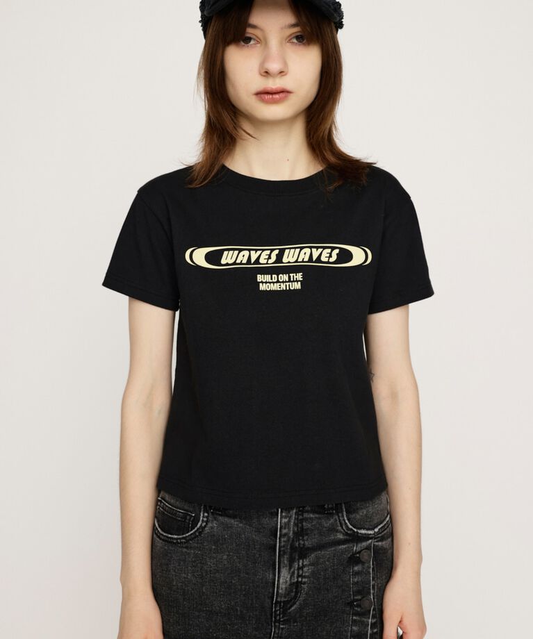 SLY「FRONT PRINT COMPACT Tシャツ」|Tシャツ・カットソー|