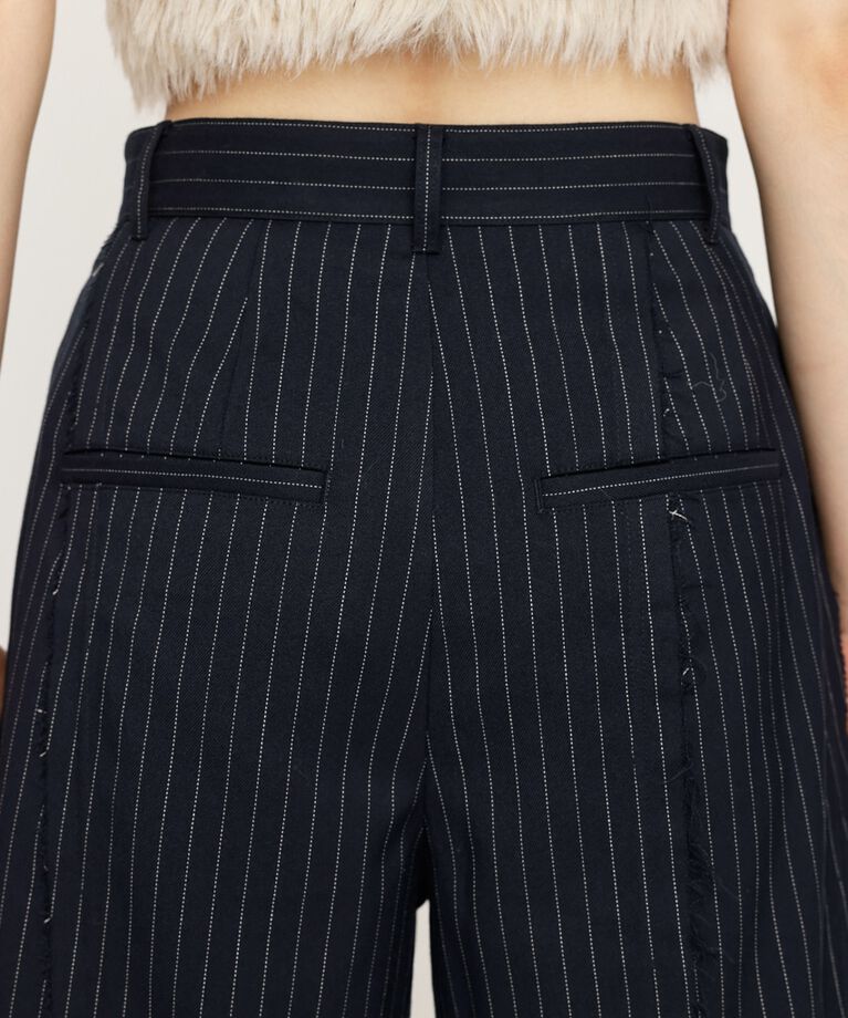 SLY「CUTOUT MIDDLE ショートパンツ」|その他|