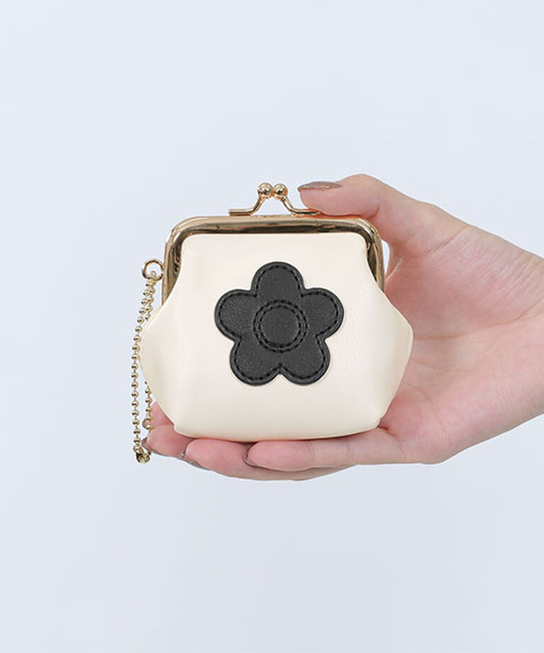 MARY QUANT「シンプルデイジーマーク２ ガマ口ポーチミニ」|ポーチ|アイボリー