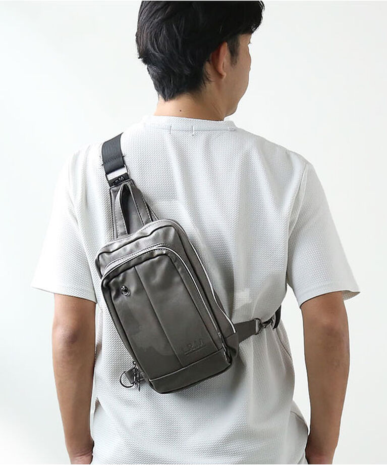 BACKYARD FAMILY「ボディバッグ メンズ 通販 L.R.M CMK200746 ワンショルダー ボディーバッグ」|その他|