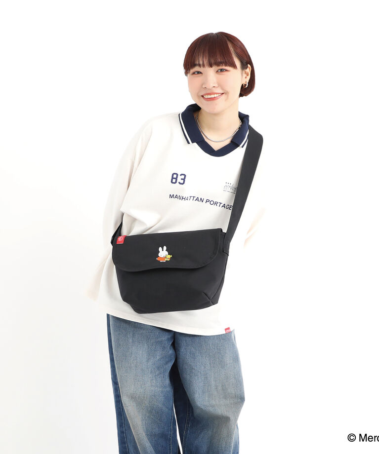 Manhattan Portage「NYLON MESSENGER BAG(SM) BACK POCKET W/ DIVIDER MAGNET 500D CORDURA MIFFY 70TH」|ショルダー・メッセンジャー|