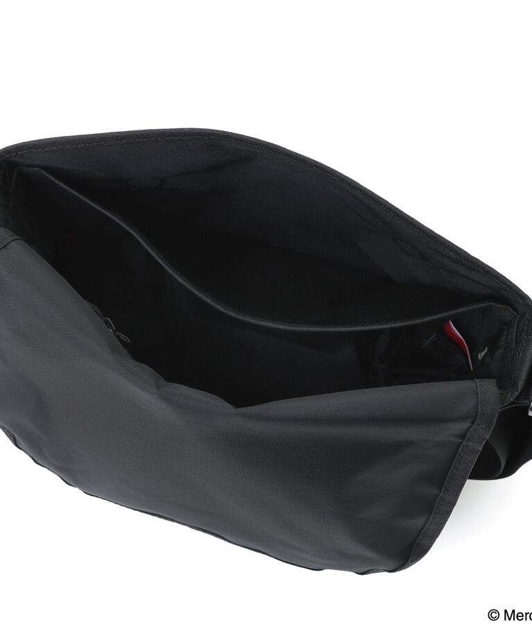 Manhattan Portage「NYLON MESSENGER BAG(SM) BACK POCKET W/ DIVIDER MAGNET 500D CORDURA MIFFY 70TH」|ショルダー・メッセンジャー|