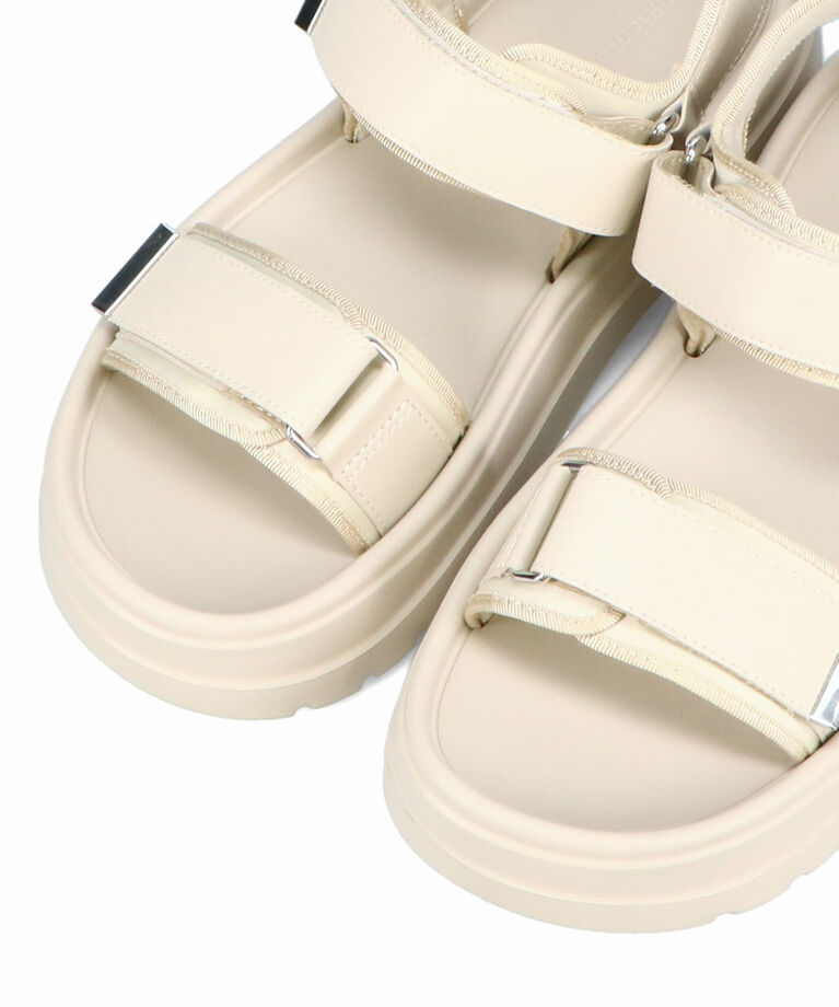 ORiental TRaffic「●2025春夏新作●【Fit meサンダル】メタルパーツ厚底サンダル/51226 サンダル 厚底 人気 売れてる」|サンダル|
