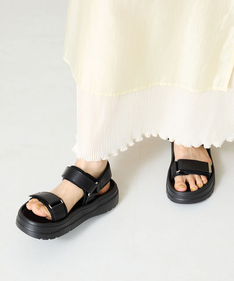 ORiental TRaffic「●2025春夏新作●【Fit meサンダル】メタルパーツ厚底サンダル/51226 サンダル 厚底 人気 売れてる」|サンダル|