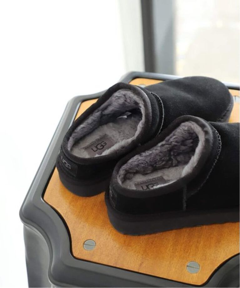 FRAMeWORK「≪追加≫UGG CLASSIC SLIPPER3」|スリッポン|ブラック