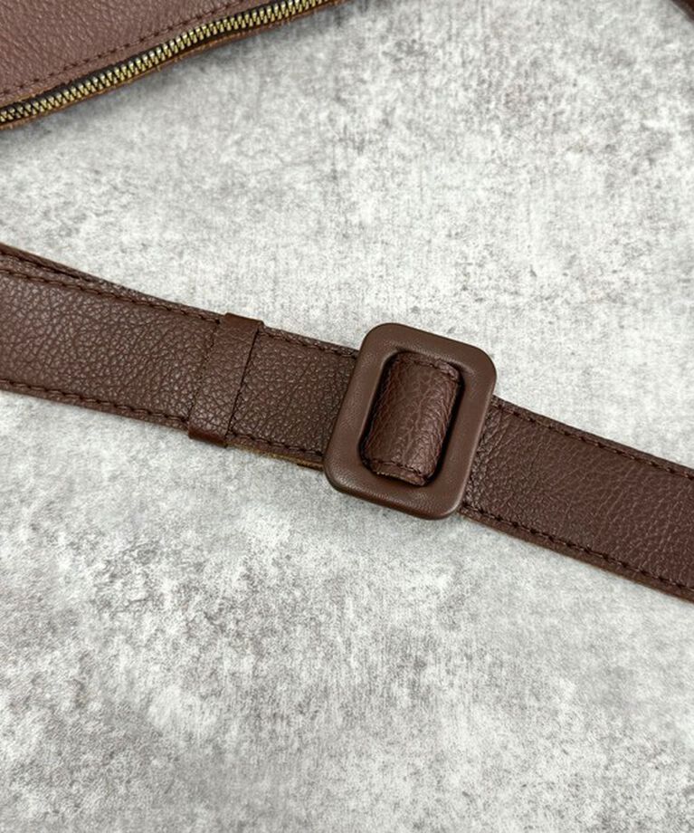 fredy emue「【WEB限定カラーあり】台形ワンショルバッグ」|ショルダー・メッセンジャー|