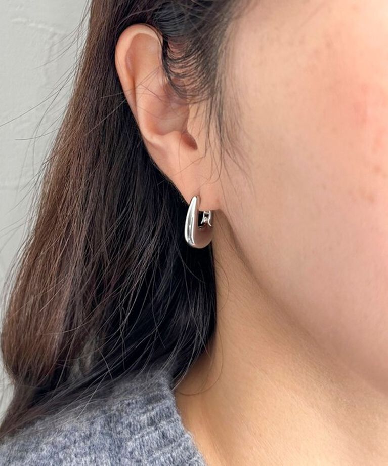 fredy emue「ぽってりU字ワンタッチピアス」|ピアス|シルバー