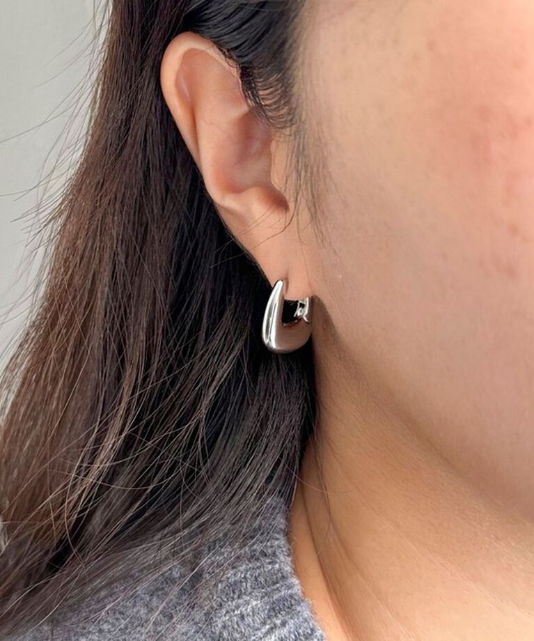 fredy emue「ぽってりU字ワンタッチピアス」|ピアス|