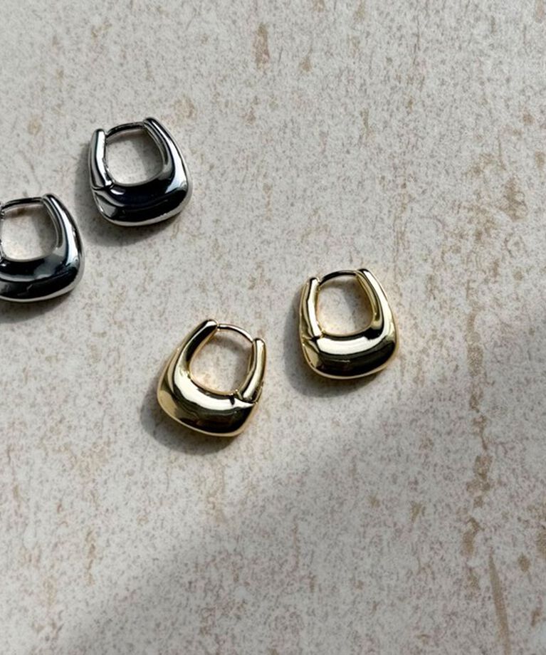 fredy emue「ぽってりU字ワンタッチピアス」|ピアス|
