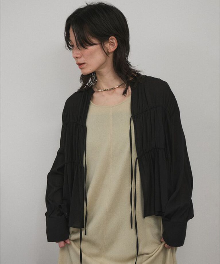 SALON adam et rope'「【WEB限定】フロントリボンティアードギャザーブラウス」|シャツ・ブラウス|ブラック(01)