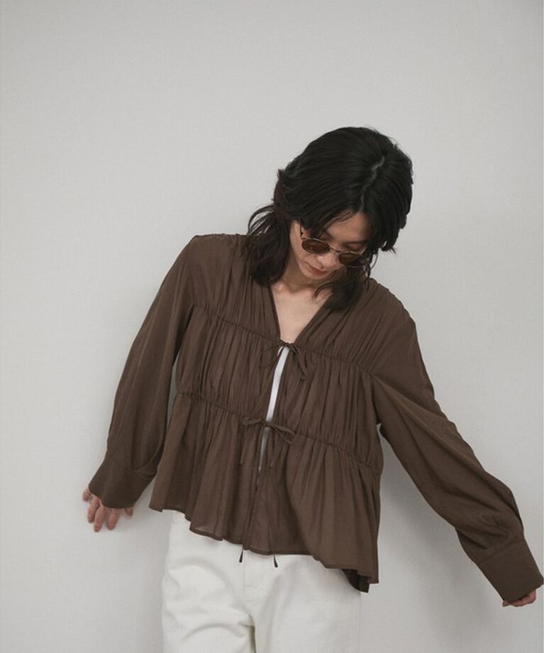 SALON adam et rope'「【WEB限定】フロントリボンティアードギャザーブラウス」|シャツ・ブラウス|