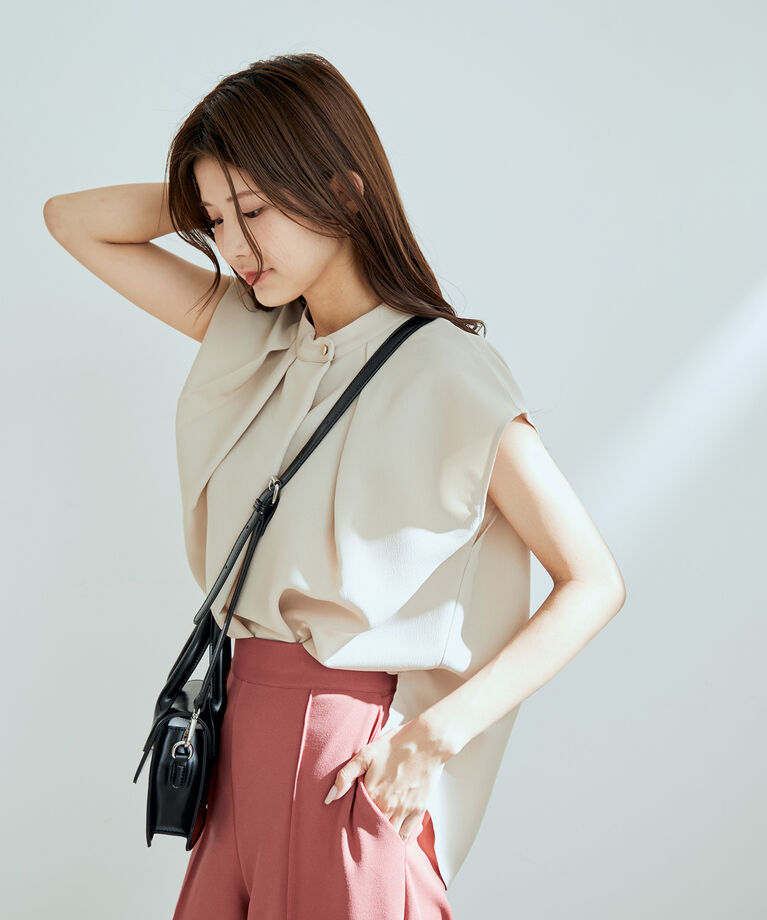 vis-a-vis「【WEB限定】【SET】フレンチスリーブタックブラウス＆フレアーパンツセット【sustainable】」|シャツ・ブラウス|