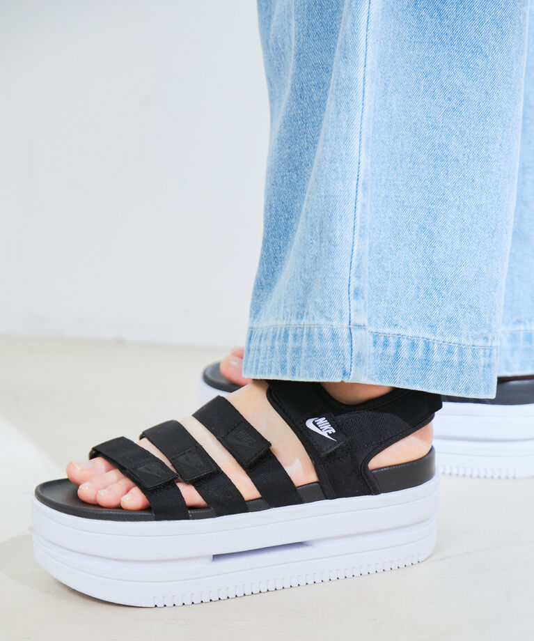 Juze「【追加】【NIKE】 ウィメンズアイコンクラシックサンダル【WEB限定】」|サンダル|