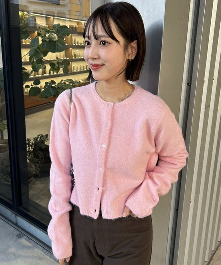  「【レイヤードスタイルも◎】PARIS刺繍カーディガン」|カーディガン|