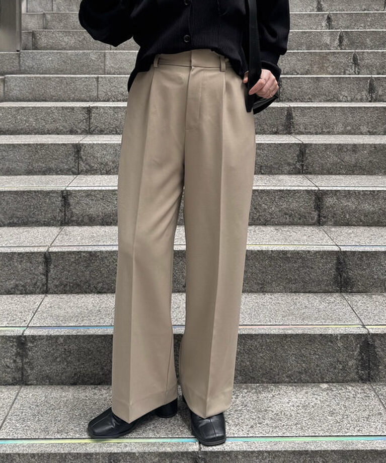  「【低身長・高身長サイズあり】タックストレートパンツ」|チノ|