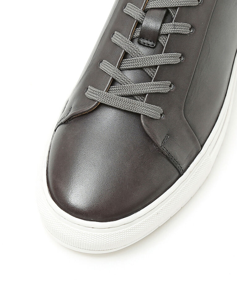 alfredoBANNISTER「【SHOO IN SHOE】究極のベーシック オールレザースニーカー」|スニーカー|