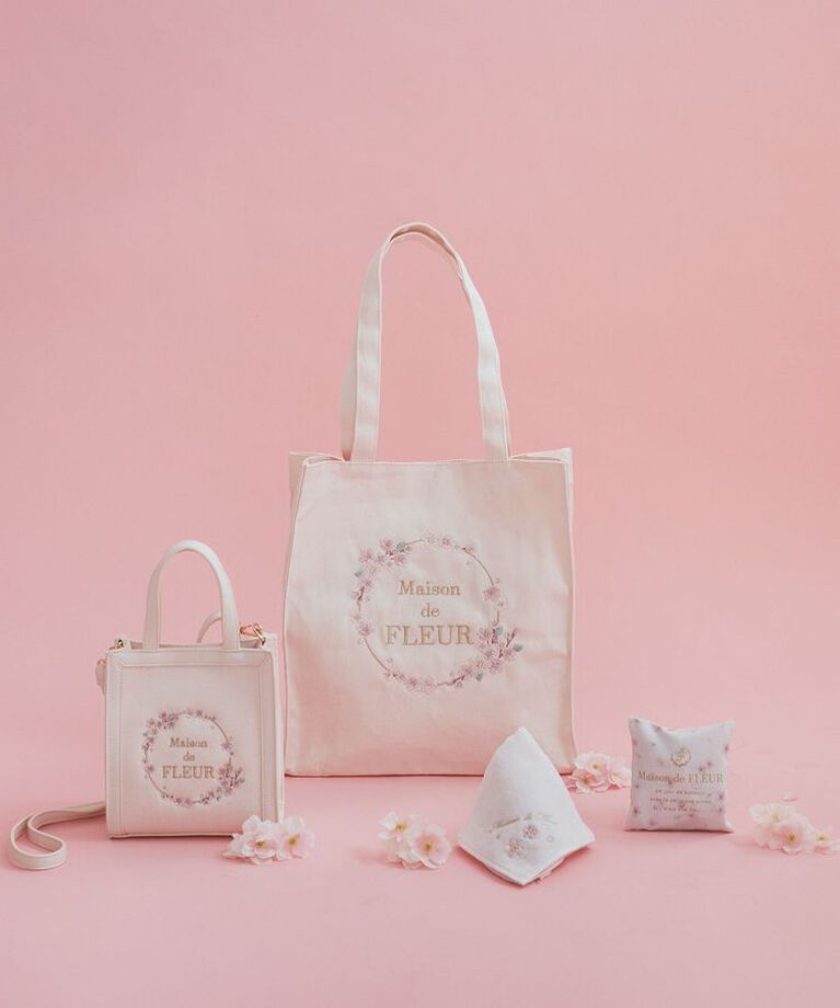 Maison de FLEUR「sakura刺繍スクエアトートバッグ」|トートバッグ|