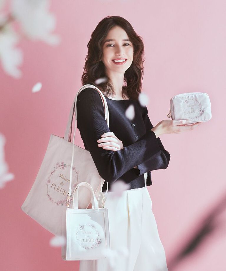 Maison de FLEUR「sakura刺繍スクエアトートバッグ」|トートバッグ|