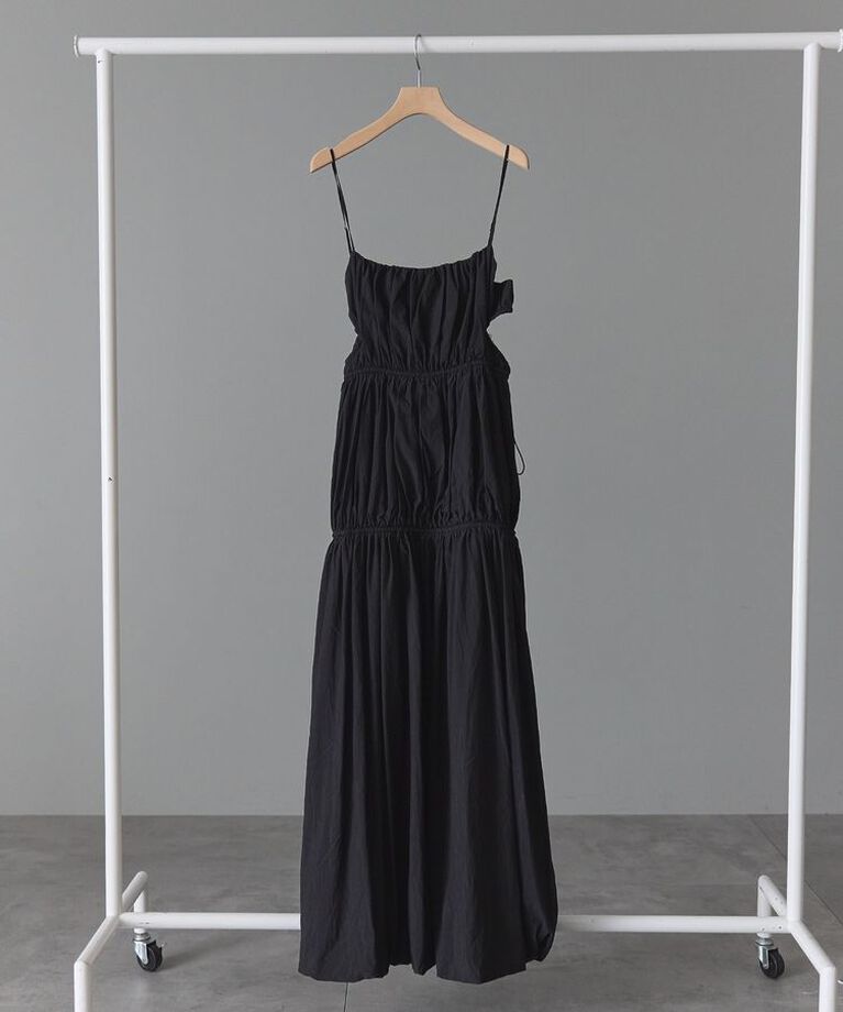 GARAGE OF GOOD CLOTHING「シャーリングサイドオープンワンピース」|ワンピース|Black