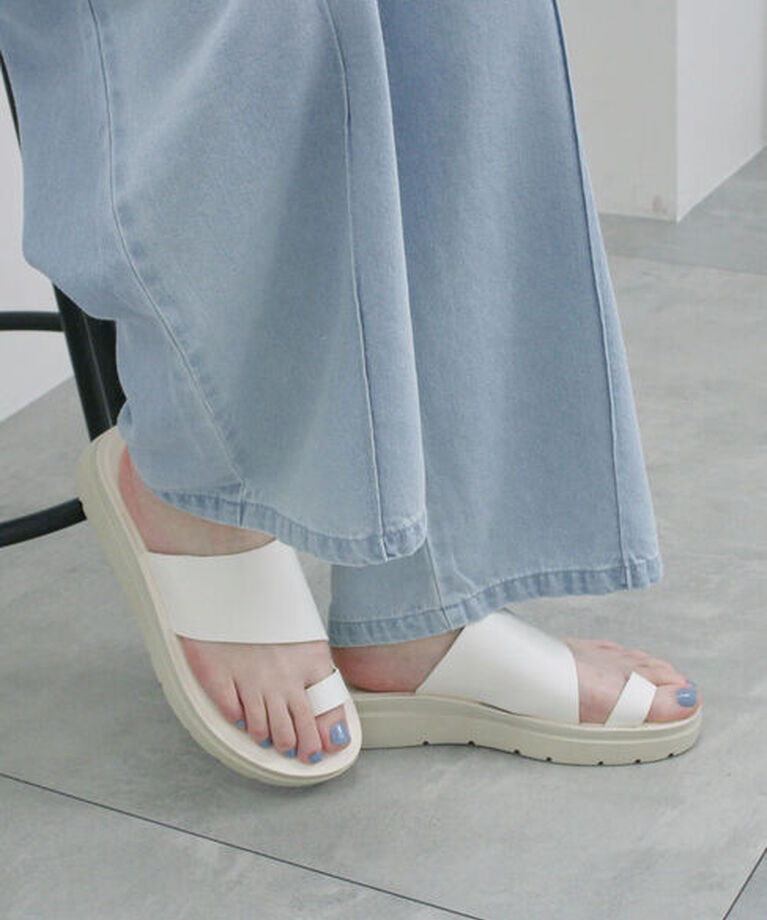 Samansa Mos2 blue「【ふっくらクッション】厚底トングサンダル」|ビジネス・ドレスシューズ|