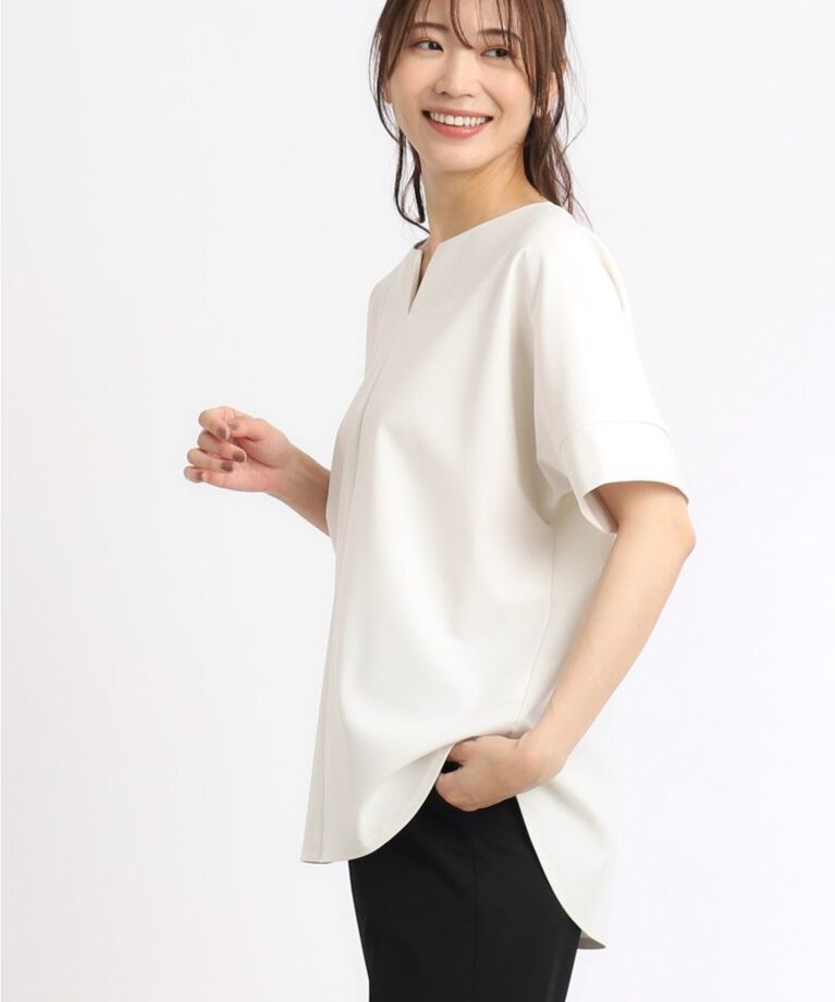 Reflect「【SALE／UVカット／接触冷感／マシンウォッシュ可】スキッパーネックブラウス」|Tシャツ・カットソー|ｱｲﾎﾞﾘｰ(004)