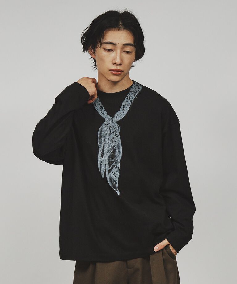 tk.TAKEO KIKUCHI「スカーフ柄トロンプルイユカットソー」|Tシャツ・カットソー|ﾌﾞﾗｯｸ(019)