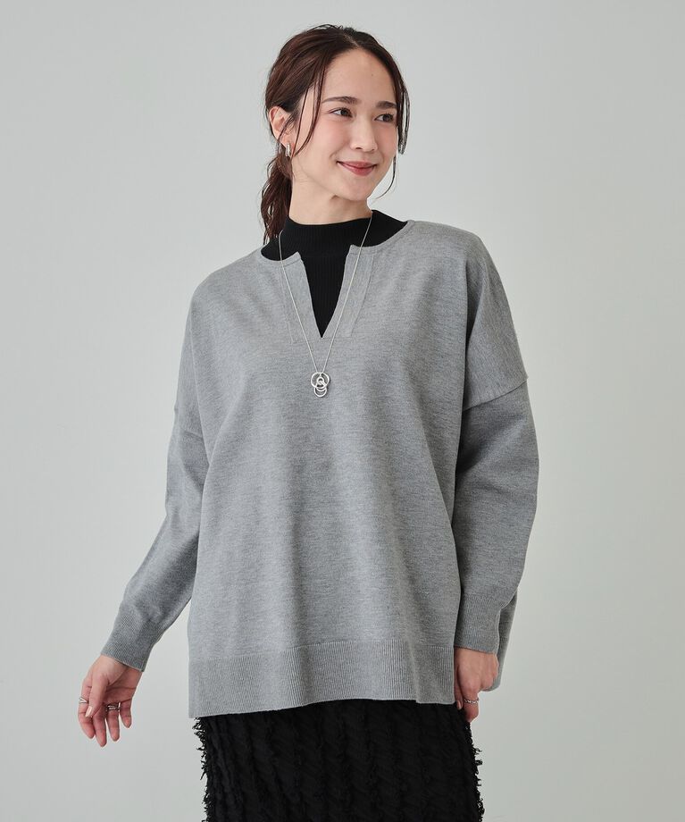 SHOO･LA･RUE「【洗える】レイヤードコーデも楽しめる もちもちVネックニット」|ニット・セーター|