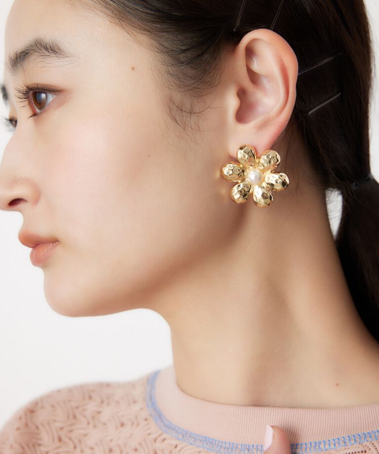 RODEO CROWNS「フラワーモチーフピアス」|ピアス|