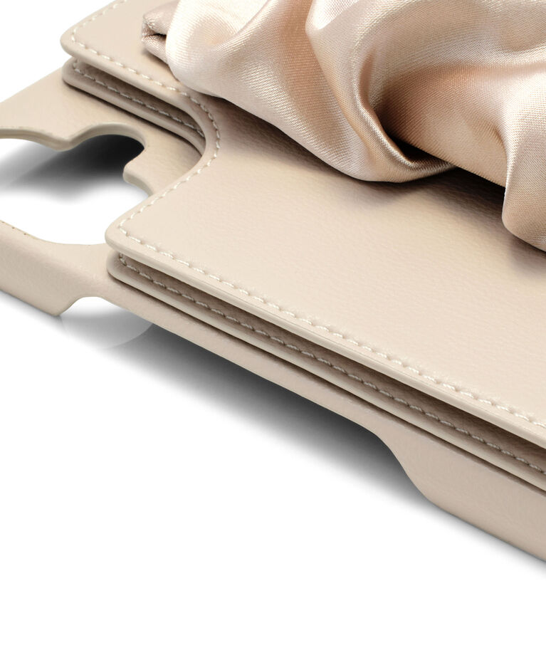 UNiCASE「Classy Scrunchie Case iPhoneケース スマホケース カード収納 ミラー iPhone16シリーズ/15Pro/15/14/13」|モバイルケース|