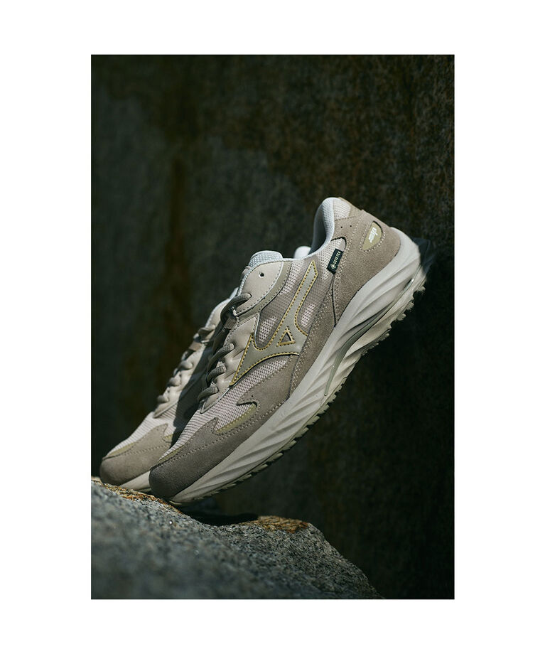 MIZUNO「WAVE RIDER β GTX(ゴアテックス／防水)」|スニーカー|