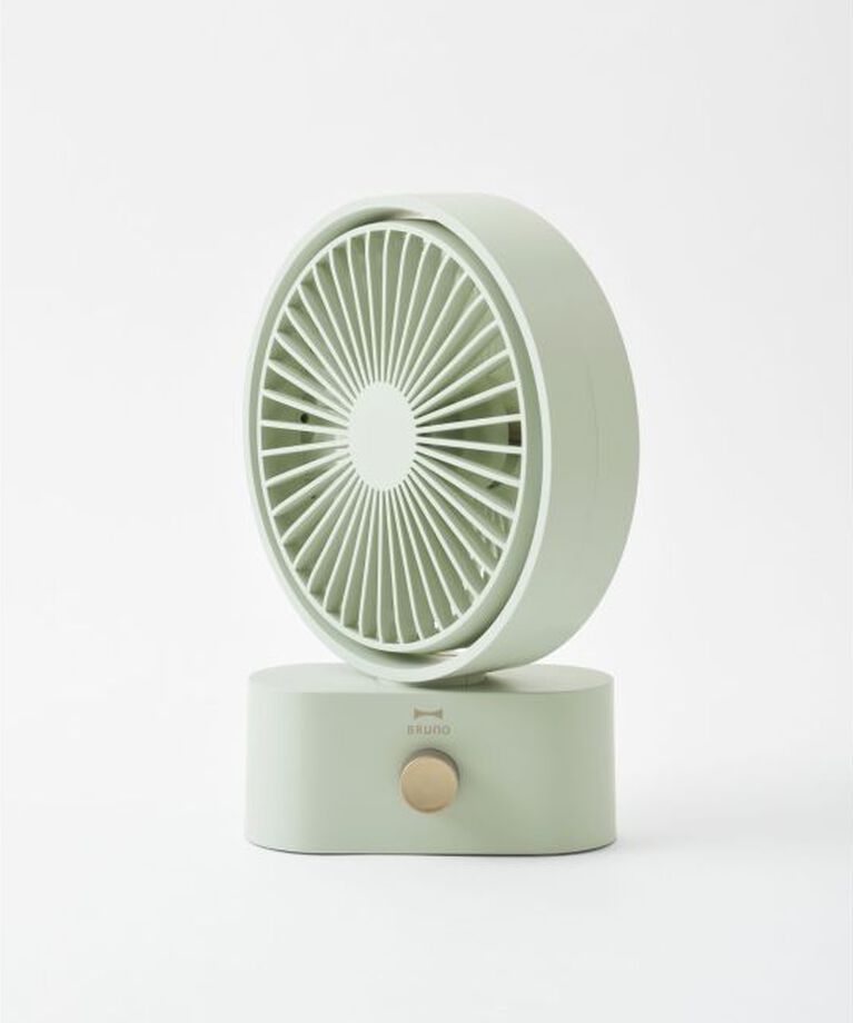 BRUNO「ポータブルスイングデスクファン」|電化製品|
