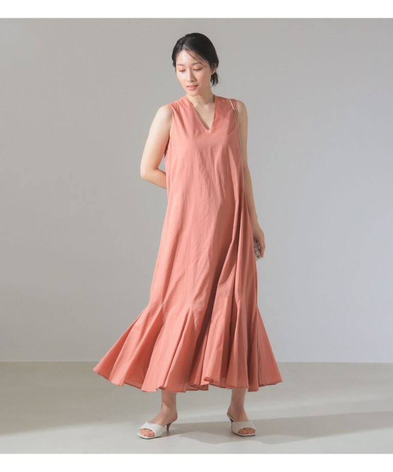 Demi-Luxe BEAMS 「【別注】MARIHA / 夏の月影 ソリッド ワンピース」|ワンピース|別注ROSE PINK