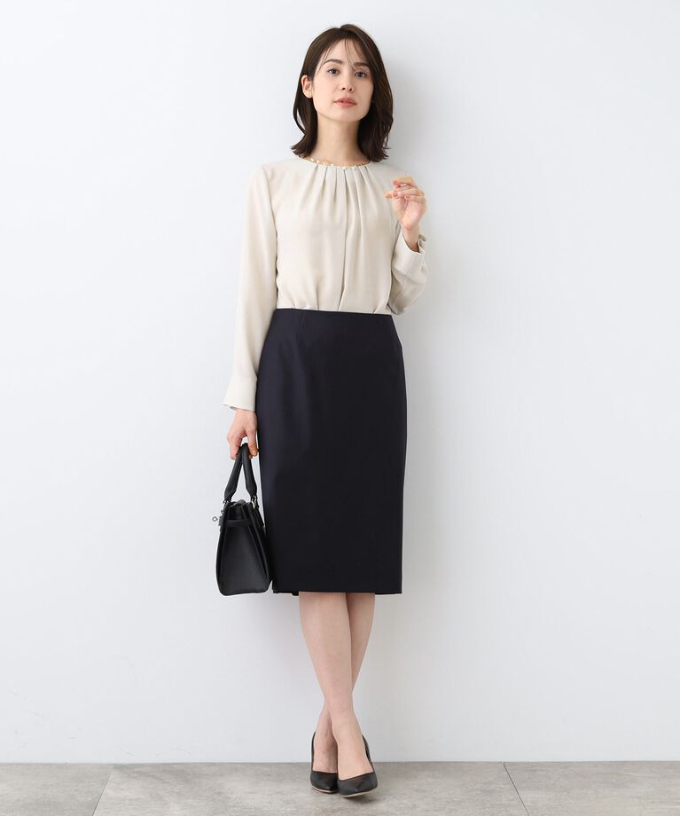 INDIVI「春SALE！【日本製／トリアセテート混】タックデザインブラウス」|シャツ・ブラウス|