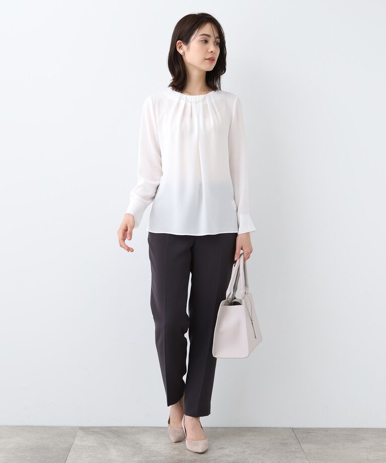 INDIVI「春SALE！【日本製／トリアセテート混】タックデザインブラウス」|シャツ・ブラウス|