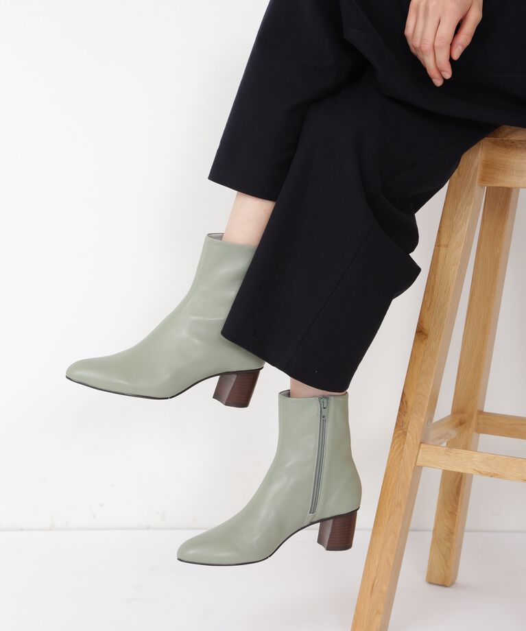  「◆ｓｏｆｔ　ｓｈｅｅｐ　ｓｈｏｒｔ　ｂｏｏｔｓ」|その他|ライトグリー
