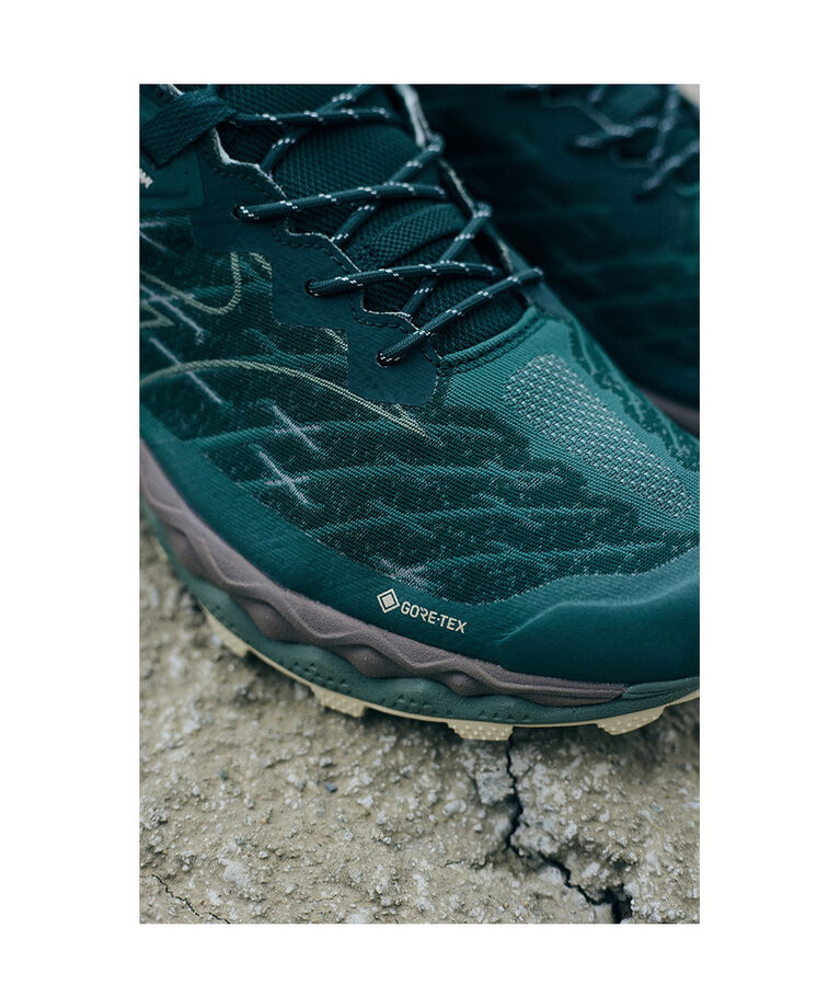 MIZUNO「WAVE MUJIN LS GTX(ゴアテックス／防水)」|スニーカー|