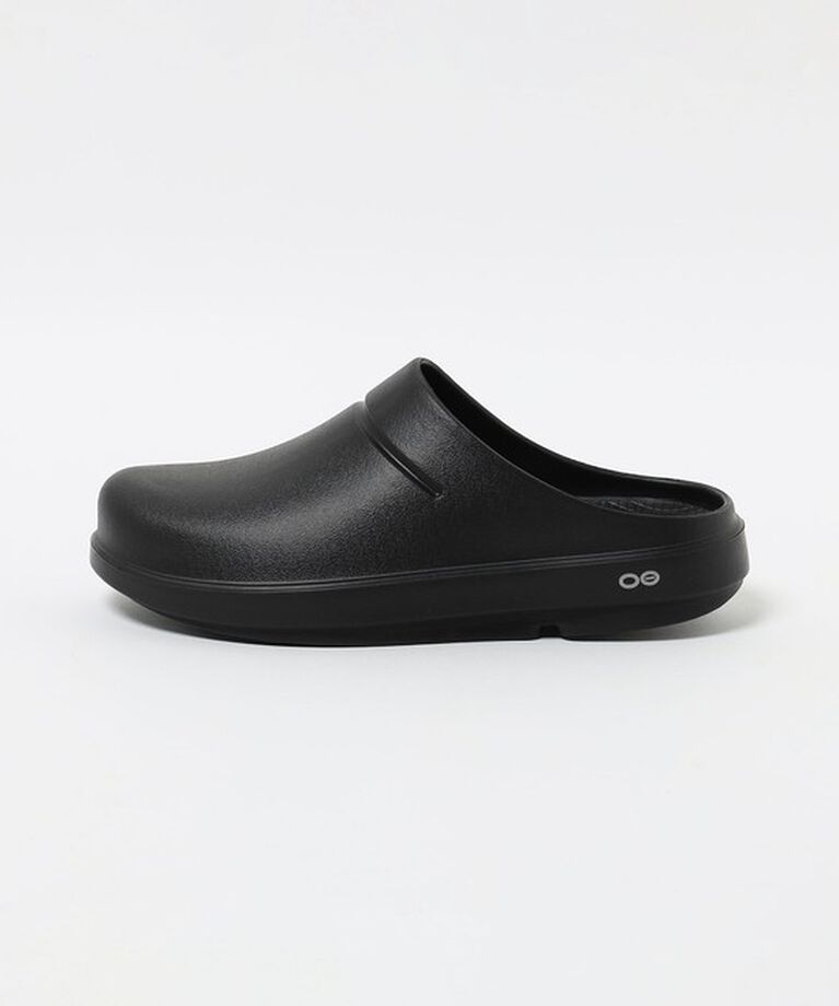 UNITED ARROWS「＜OOFOS＞ OOcloog/リカバリーサンダル」|サンダル|BLACK
